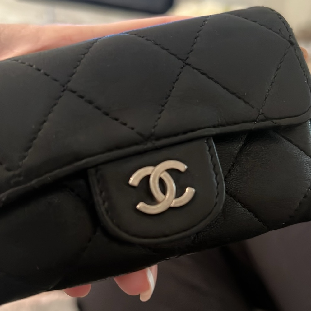 AUTH Chanel Key Holder Card Case Black Lambskin - Picture 4 of 16